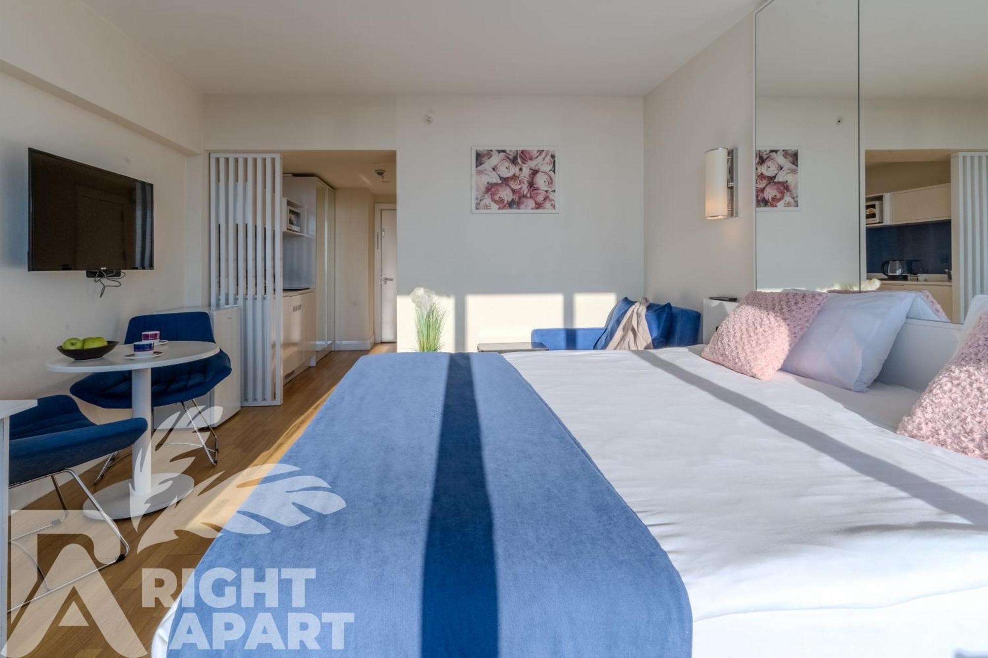 Orbi Sea View Apartment
