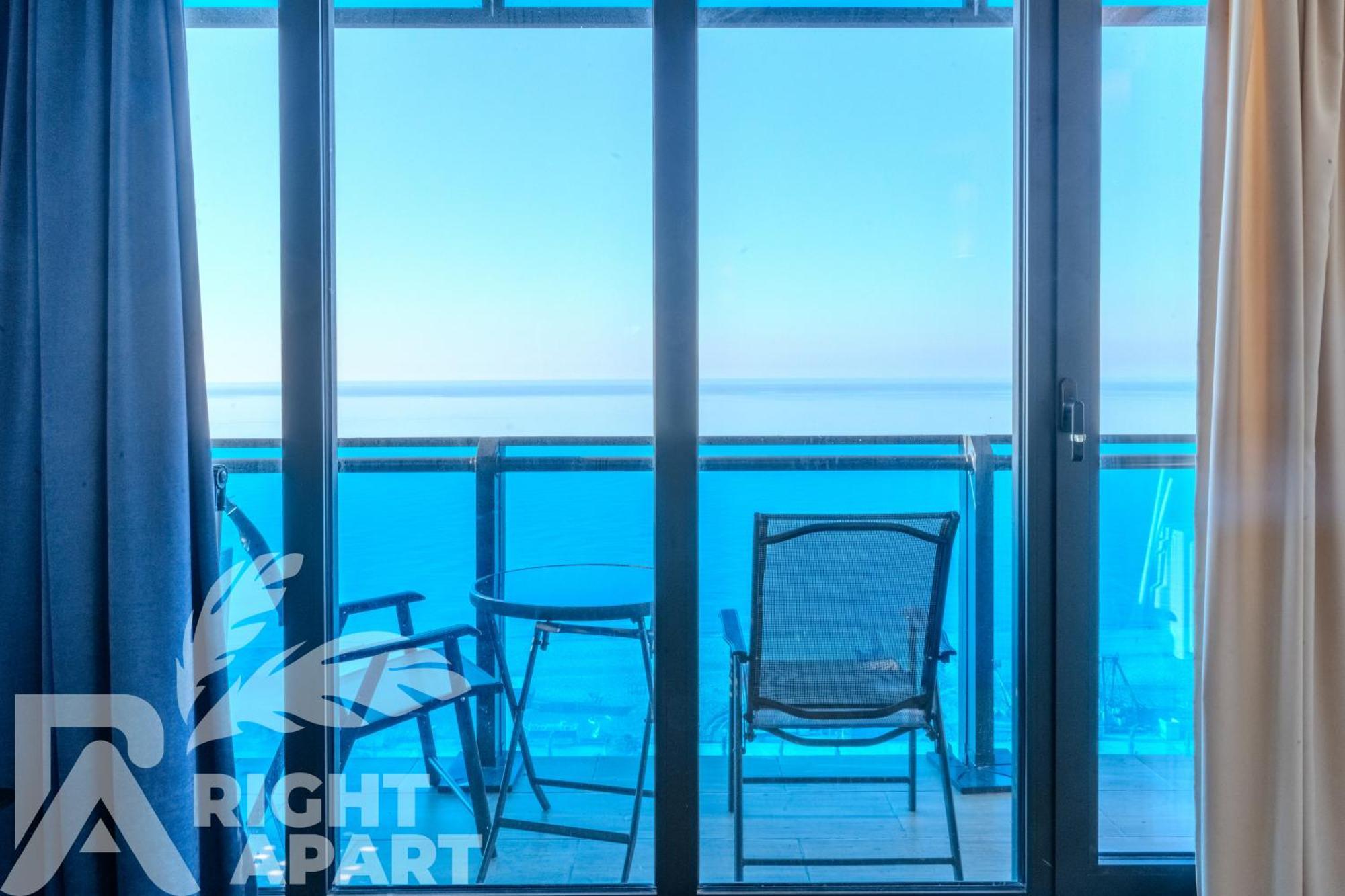 Orbi Sea View *